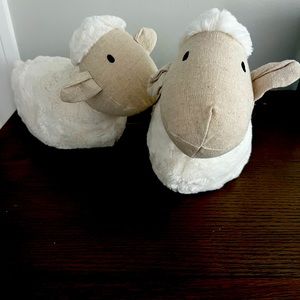 Set of Mudpie Lamb bookends for nursery